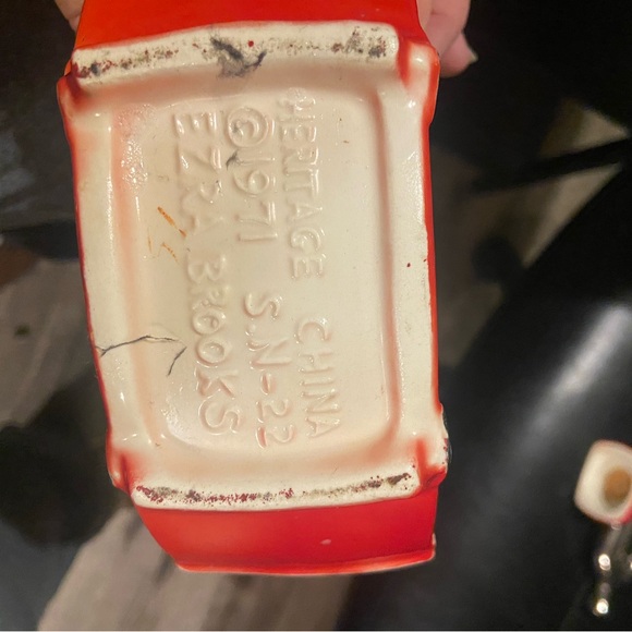 Ezra Brooks Conquistadors Drum & Bugle Corps Whiskey Decanter Circa 1971 - Picture 4 of 5